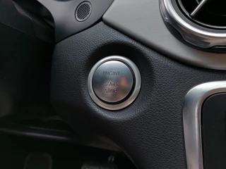 Mercedes-Benz GLA Mercedes-Benz GLA 180 122pk Automaat Business Solution AMG | Origineel NL | Navi | Clima | Cruise | Keyless Entry | Pdc V+A+Assist+Camera | Licht+Regensensor | Stoelverwarming | 18''lm - afbeelding nr 19