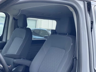 Ford Transit Custom Ford Transit Custom 320 2.5 PHEV L2H1 Limited DC 233pk | Dubbele Cabine | Dubbele zijschuifdeur | 12-weg verstel- en verwarmbare AGR Stoelen | Inklapbare trekhaak | 17 inch lichtmetalen velgen | Driver Assistance Pack Premium  | Verwarmbaar stuurwiel | Bekleding zijwand en achterdeuren (volledig)  | PRIJS EX. BTW INCL. BPM - afbeelding nr 30