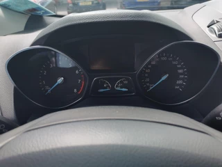 Ford Kuga Ford Kuga 1.5 EcoBoost 182 PK Titanium 4WD Automaat | Trekhaak | Winterpack | Navigatie | Camera | Climate Control | Cruise Control | PDC V + A - afbeelding nr 9