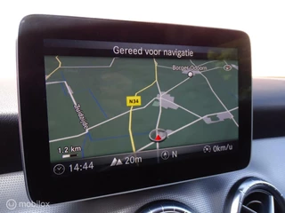 Mercedes-Benz CLA Mercedes-Benz CLA-klasse 180 Upgrade Edition Aut7 | Vol Opties | Camera | 18 LMV | NL Auto | Dealer-onderhouden | DEALER-STAAT - afbeelding nr 9