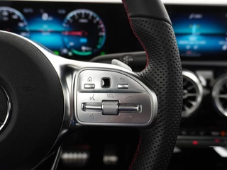 Mercedes-Benz CLA Mercedes-Benz CLA 250e AMG // Panoramadak // Memory // Sfeerverlichting // MultiBeam LED // Keyless // Night Pakket // Augmented Reality - afbeelding nr 24