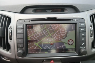 Kia Sportage Kia Sportage 2.0 166pk|PANORAMADAK|TREKHAAK|CAMERA|LEDER|NAVIGATIE|XENON-LED|PDC - afbeelding nr 16