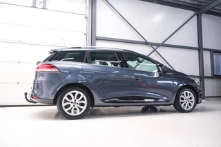 Renault Clio Renault Clio Estate 0.9 TCe Intens | Trekhaak | Alcantara | LED koplampen | NL auto NAP | Cruise | - afbeelding nr 44