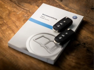 Volkswagen Tiguan Volkswagen Tiguan 1.4 TSI R-Line Sport 150Pk Automaat (PANORAMADAK, NAVIGATIE, XENON, CAMERA, LEDEREN SPORTSTOELEN, STOELVERWARMING, KEYLESS, CRUISE, NIEUWE APK, NIEUWSTAAT) - afbeelding nr 21