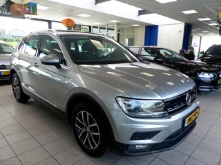 Volkswagen Tiguan Volkswagen Tiguan 1.5 ACT CL Bns.Digitaal teller/Leder/DSG7 Autom/Panorama schuif - afbeelding nr 3