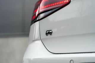 Volkswagen Golf Volkswagen Golf 2.0 TSI 4Motion R Pano Camera ACC - afbeelding nr 8