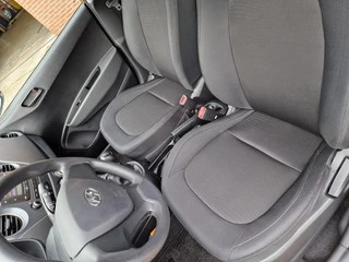 Hyundai i10 Hyundai i10 1.0i i-Motion 5-drs Airco NL-auto - afbeelding nr 11