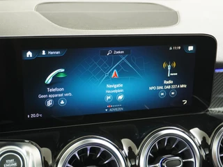 Mercedes-Benz GLB Mercedes-Benz GLB 200 AMG // Panoramadak // Sfeerverlichting // Carplay // Nightpakket // Camera // LED - afbeelding nr 25