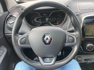 Renault Captur Renault Captur 1.3 TCe 150pk Intens AUTOMAAT / Pano dak - afbeelding nr 10