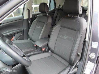 Volkswagen T-Cross Volkswagen T-Cross 1.0 TSI Executive/virtueel/camera/carplay/stoelverw/sportstoel. - afbeelding nr 5