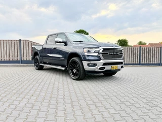 Dodge Ram 1500 5.7 HEMI V8 4x4 CC LARAMIE 22"