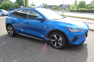 Ford Focus Ford Focus 1.0-155pk EcoBoost Mild-Hybrid 'Active' AUTOMAAT ! Trekgewicht 1.500kg ! Slechts 6.450km ! Ruim €. 9.000,- beneden de nieuwprijs ! Volautm. airco dual, navigatie, telefoonvoorb., adaptive cruise control, LED verlichting, metallic lak, camera, front-, lane- en side assist, LM wielen, Isofix etc. - afbeelding nr 47