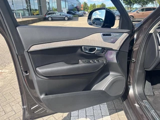 Volvo XC90 Volvo XC90 2.0 T8 Recharge AWD Ultimate Dark B&W audio | Luchtvering | Massagestoelen - afbeelding nr 5