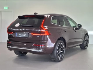 Volvo XC60 Volvo XC60 T6 Plug-in hybrid AWD Ultra Bright | Panoramadak | H&K Audio | 360 camera | 21'' | - afbeelding nr 2