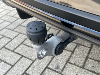 Mercedes-Benz GLC Navigatie Trekhaak Panoramadak 360 Camera Elek Stoelen + Verwamring 20 Inch Velgen Keyless DAB Carplay NL Auto - afbeelding nr 41