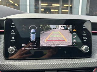 Škoda Kamiq Škoda Kamiq 1.0 TSI DSG MONTE CARLO GLAS-DAK/CAMERA/CARPLAY/CRUISE/STOELVERW - afbeelding nr 25