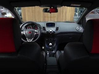 Ford Fiesta Ford Fiesta 1.6 ST 2 183PK / Milltek / ST-Line / 2016 / LED - afbeelding nr 12