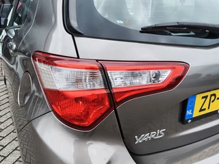 Toyota Yaris Toyota Yaris 1.5 VVT-i Active | Navi | Cruise Control | Achteruitrijcamera - afbeelding nr 33
