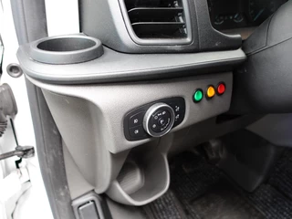 Ford Transit Custom Ford Transit Custom 131pk Automaat L2H1 Trend Trekhaak Cruise control Achterklep Airco Euro6 - afbeelding nr 13