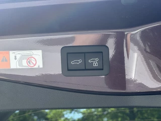 Toyota C-HR Dodenhoekdetectie, Navigatie, Parkeersensoren V + A , All-in Rijklaarprijs - afbeelding nr 11