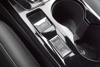 Peugeot e-2008 Peugeot e-2008 e-2008 EV GT Pack 50 kWh / Navi / Camera / Side-assist / ACC / PDC - afbeelding nr 41