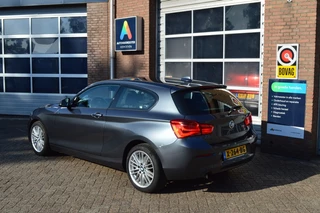 BMW 1 Serie BMW 1 Serie Navigatie, Pdc, Stoelverwa 116i M Sport Edition - afbeelding nr 4