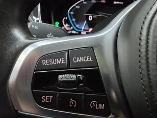 BMW 3 Serie BMW 3-serie 330e xDrive High Executive HUD Leder Navi Carplay Clima Cruise 18