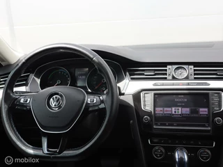 Volkswagen Passat Volkswagen Passat 1.4 TSI GTE Pano LED Trekhaak CarPlay - afbeelding nr 4