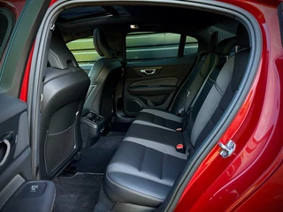 Volvo S60 Volvo S60 2.0 T5 R DESIGN PANO|HUD|HK|PILOTASS|BLINDSPOT VOL! - afbeelding nr 57