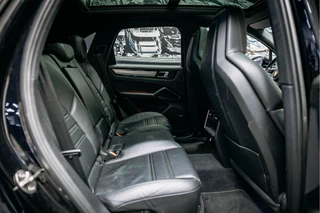 Porsche Cayenne Porsche Cayenne 3.0 Cayenne 3.0 Bose| stoel verw/koeling | sportstoelen | lucht vering | Sportchrono | 360 - afbeelding nr 17