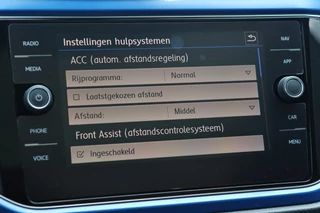 Volkswagen T-Roc Volkswagen T-Roc 1.5 TSI / PANODAK / VIRTUAL / DODEHOEK / ACC / CAMERA - afbeelding nr 14