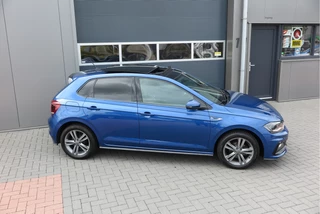Volkswagen Polo Volkswagen Polo 1.0 TSI 95pk 2x R-Line , Virtual cockpit, Panorama schuifdak , Led , Navi , Carplay . LMV PDC etc. . - afbeelding nr 13
