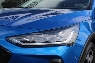 Ford Focus Ford Focus 1.0-155pk EcoBoost Mild-Hybrid 'Active' AUTOMAAT ! Trekgewicht 1.500kg ! Slechts 6.450km ! Ruim €. 9.000,- beneden de nieuwprijs ! Volautm. airco dual, navigatie, telefoonvoorb., adaptive cruise control, LED verlichting, metallic lak, camera, front-, lane- en side assist, LM wielen, Isofix etc. - afbeelding nr 45