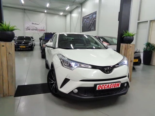 Toyota C-HR Toyota C-HR 1.2 Executive/ Camera/ Navi/ Led/ 18''/ Leder/ PDC - afbeelding nr 2