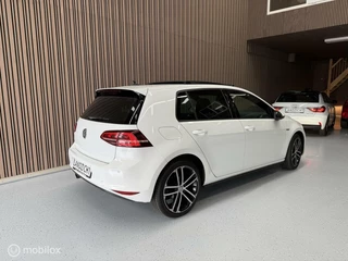 Volkswagen Golf Volkswagen Golf 1.4 TSI GTE PANO - afbeelding nr 18