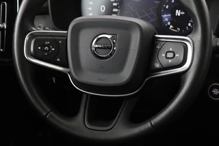 Volvo XC40 Volvo XC40 1.5 T3 Momentum Pro | Leder | Stoelverwarming |  Camera | Navigatie | PDC | Full LED | Climate control - afbeelding nr 8