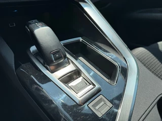 Peugeot 3008 Peugeot 3008 1.2 Autom. Executive 130pk + Lmv + Navi + Pdc - 56.140 km Uniek! - afbeelding nr 12