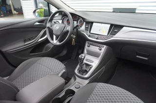 Opel Astra Opel Astra Sports Tourer 1.0 Turbo Edition / Trekhaak / Open dak / PDC / Navi / DAB+ - afbeelding nr 15