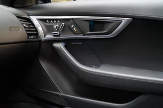 Jaguar F-Type Jaguar F-Type P300, 2.0T R-Dynamic like new (2019) - afbeelding nr 53