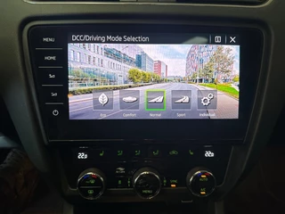 Škoda Octavia Škoda Octavia 2.0 TSI RS 245 Panodak Kuipstoel Clima Navi Cruise Incl 12Mnd Ga - afbeelding nr 24