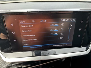 Peugeot 2008 Peugeot 2008 1.2 PureTech Allure 130 pk navigatie en camera cruise control - afbeelding nr 16