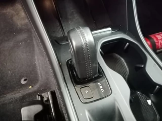 Volvo XC40 | Intellisafe ProLine & Surround | Audio Line | El. achterklep | Navi + Apple Carplay & Android Auto | Stoelverwarming | PDC V+A + Camera achter | Full LED | Draadloos opl;aden - afbeelding nr 28