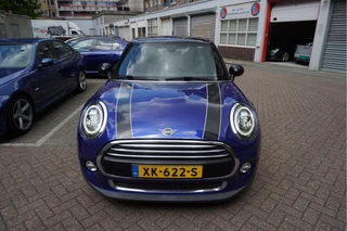 MINI Cooper MINI Cooper Mini 1.5 Pepper | NL AUTO | HUD | Sportinterieur (leer/ stof/ stoelverwarming) | Apple Carplay | Sfeerverlichting | 17inch | LED pakket | Keyless GO/ ENTRY | DUAL ZONE CLIMATE | Bonnet Stripes | Zwart dak | Front- achterspoiler - afbeelding nr 9