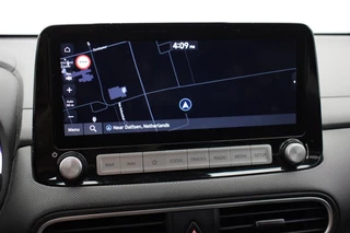 Hyundai Kona Hyundai Kona Electric Premium 64 kWh - Carplay, Camera, Leer, Stoelverw. - afbeelding nr 25