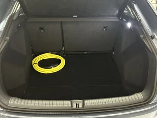 Audi Q4 e-tron | Navigatie | Sportstoelen | Verwarmde voorstoelen | Parkeersensor achter Soh (batterijcheck) 100 % - afbeelding nr 21