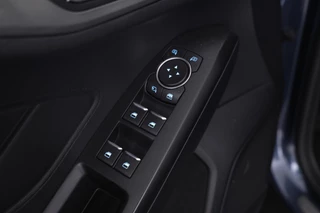 Ford Focus Ford Focus Wagon 1.5 EcoBlue Titanium Business Airco, Navigatie, Cruise Control, Apple Carplay - afbeelding nr 11