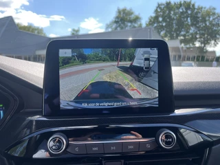 Ford Kuga Ford Kuga 2.5 PHEV ST-Line X 225pk | Black Pack | Elektrische Achterklep | Rode Remklauwen | Achteruitrijcamera | 20 inch velgen - afbeelding nr 29