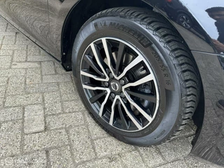 Volvo V40 Volvo V40 T2|Navigatie|Bluetooth|Parkeersensoren|Volvo on Call - afbeelding nr 39