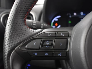 Toyota Yaris Cross Toyota Yaris Cross 1.5 Hybrid GR Sport | Stoelverwarming | BLS | Parkeersensoren V+ - afbeelding nr 21