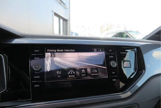 Volkswagen Polo Pano dak,Led, Adaptive cruise , Navigatie via Carplay, Buitenspiegels inklapbaar, etc. prijs rijklaar. - afbeelding nr 50